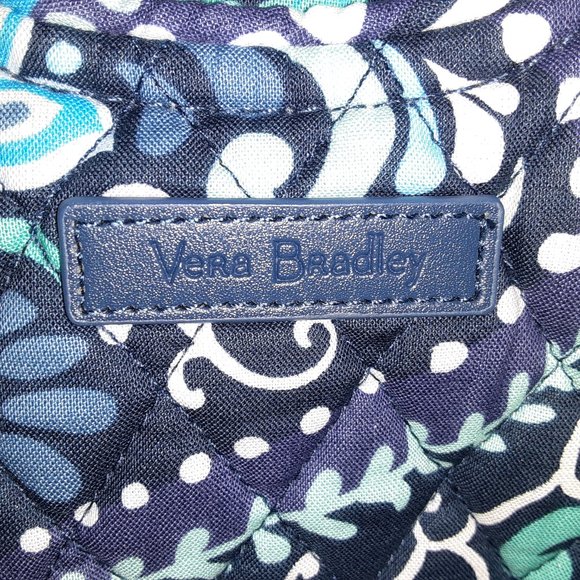 NWT Vera Bradley Glenna in Blue Island Medallion - Picture 2 of 5